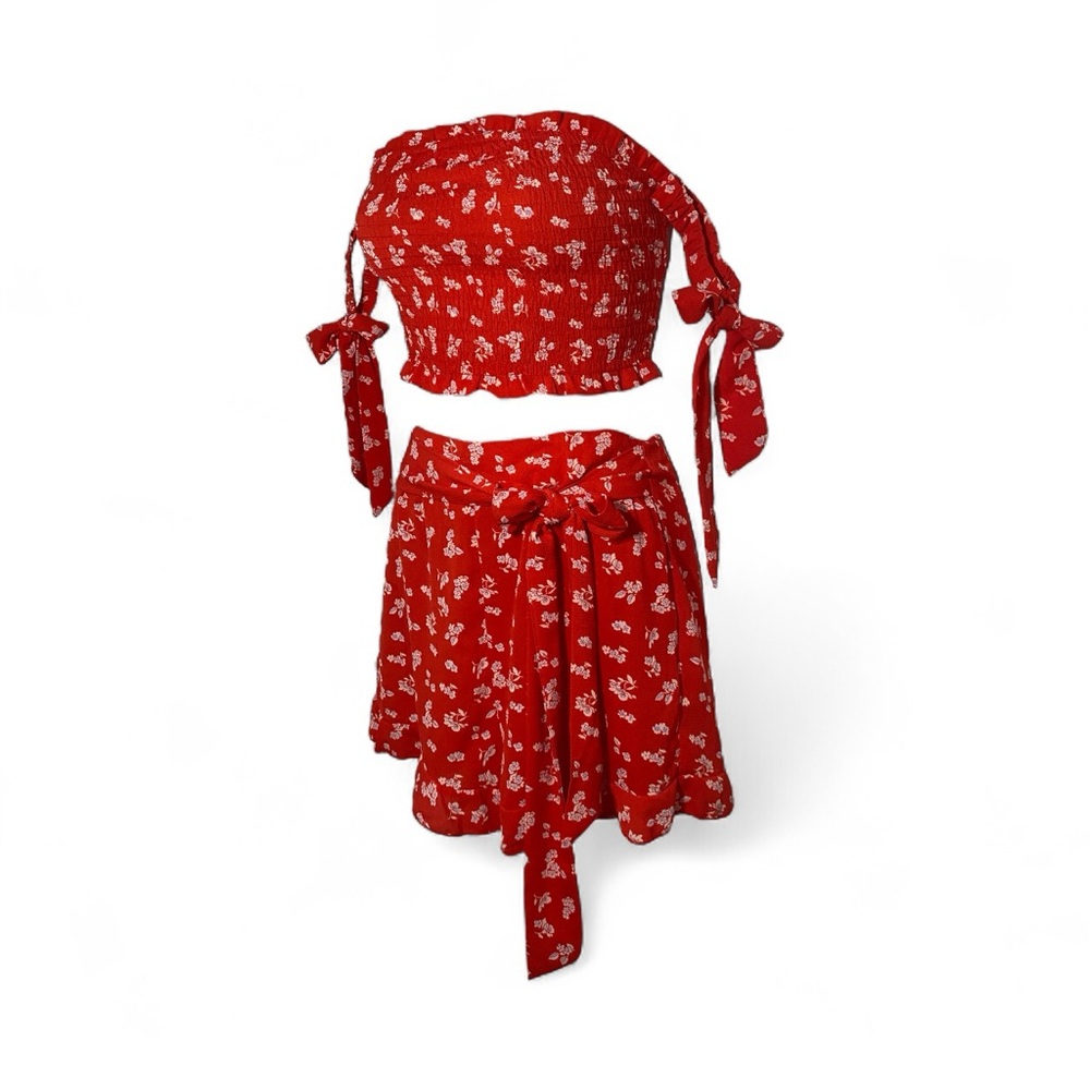Parisian Works Scarlet Floral Bandeau - Picture 2 of 12